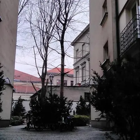 On Siemiradzkiego Street Apartman *